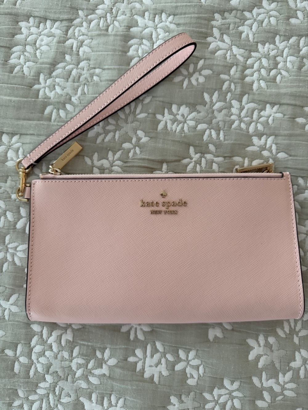 kate spade Pink Saffiano Wristlet Clutch with Gold Hardware NWT